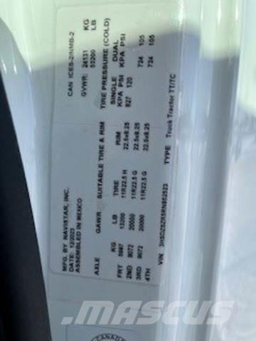 International LT 6X4 曳引機組件