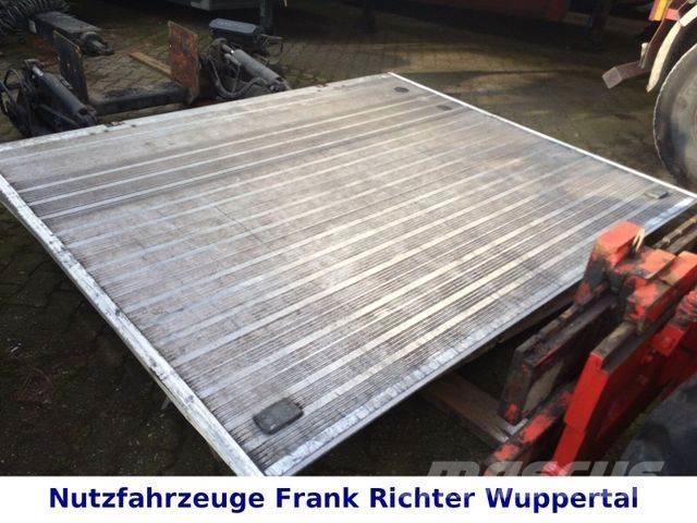 Dautel 2t Ladebordwand, stehend 貨箱式卡車