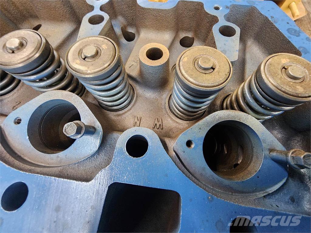 International DT466E 其他組件