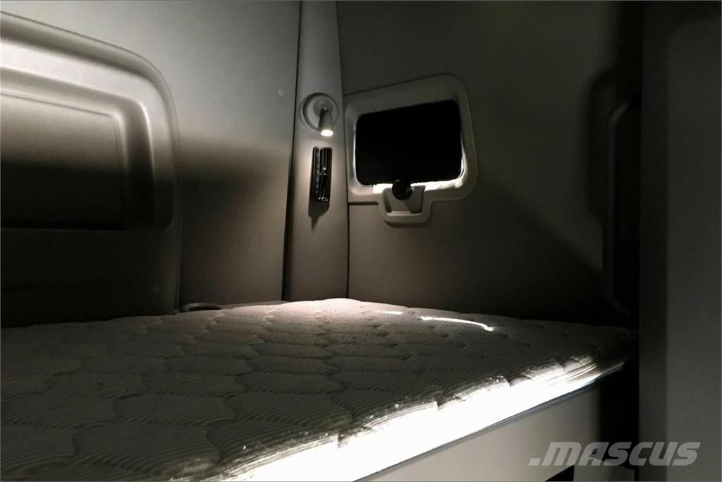 International LT625 6x4 曳引機組件