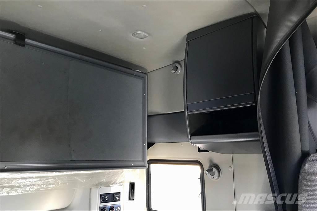 International LT625 6x4 曳引機組件