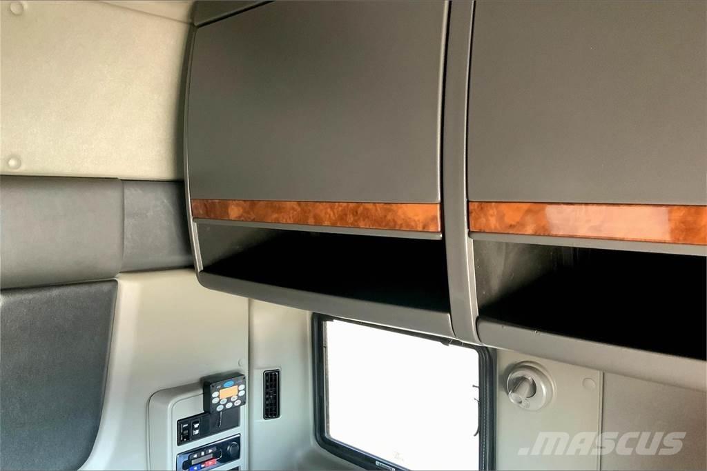 International LT625 6x4 曳引機組件