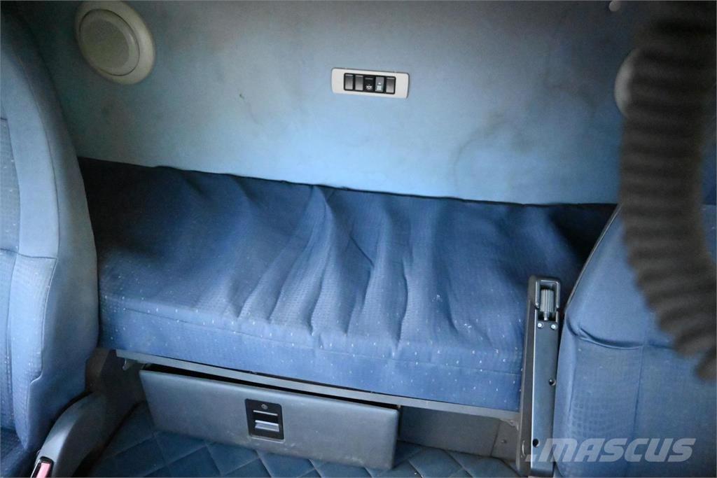 Volvo FH480 8x2 Koukku 吊鉤式起重車