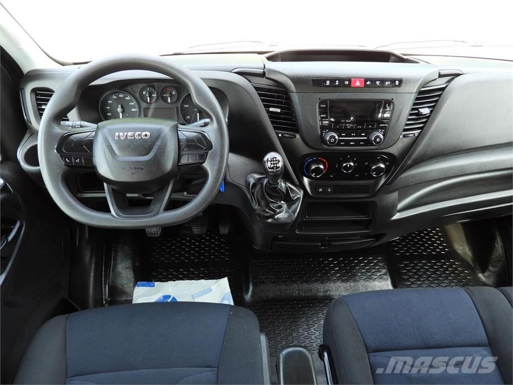 Iveco DAILY 35S12 SKRZYNIA PODWÓJNA KABINA DOKA 7 MIEJSC 平板式/側卸式卡車