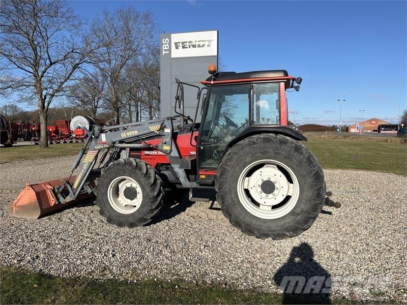 Valmet 900 曳引機