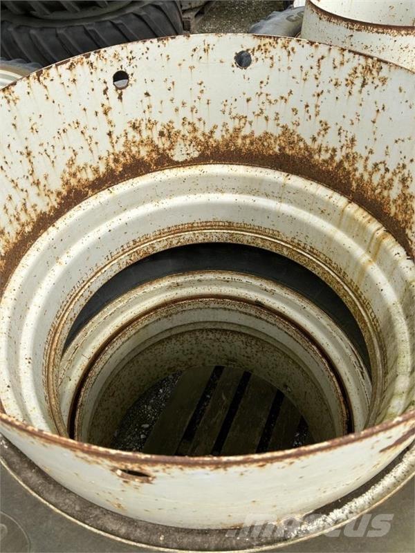 - - - 600/65-38 30MM 輪胎、車輪和輪圈